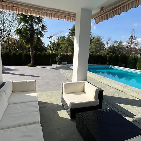 Casa Magnolia Vila